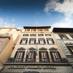 Hotel Strozzi Palace, Florenz