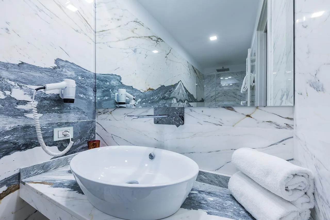 Hotel La Scala Firenze 3*,